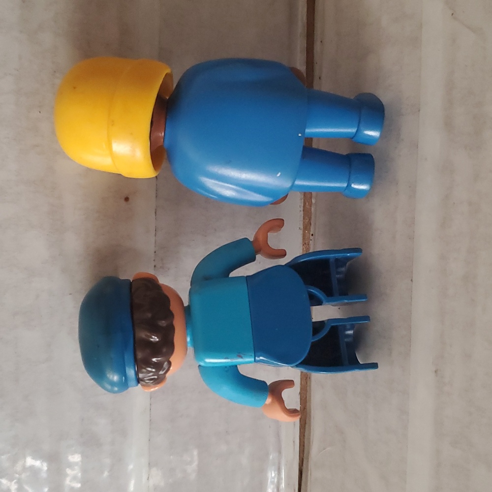 Kids Toy Figurine Set  Of 6- Blue, Yellow, Red - Picture 11 of 15